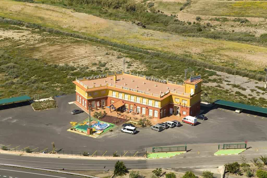 Venta De Tebar Hotel Águilas Eksteriør billede